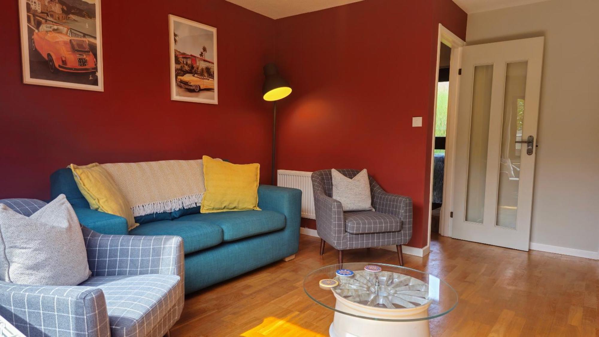Grassmere - 3 Bed House With Private Garden Horley Exteriér fotografie